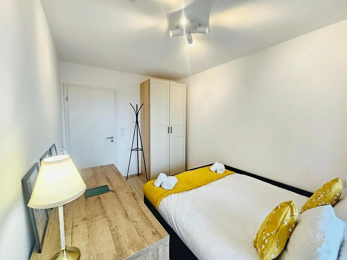 Serene 2 Bedroom Flat With Private Terrace-Cd10 卢森堡 公寓
